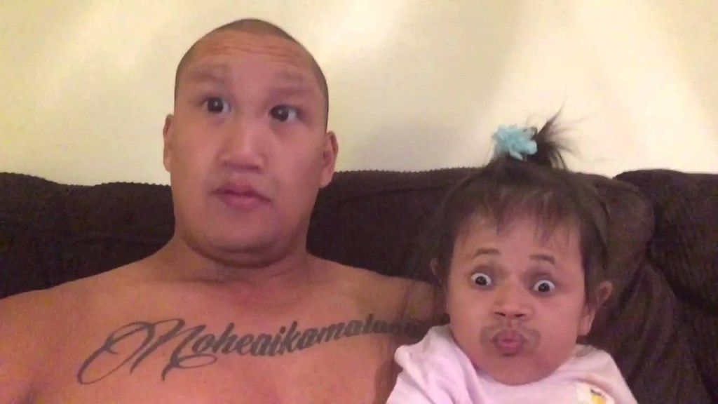 troca de rostos aplicativo Snapchat pais e bebê